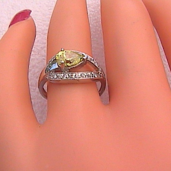 14k White Gold Filled Peridot Ring (#71) - Picture 3 of 8